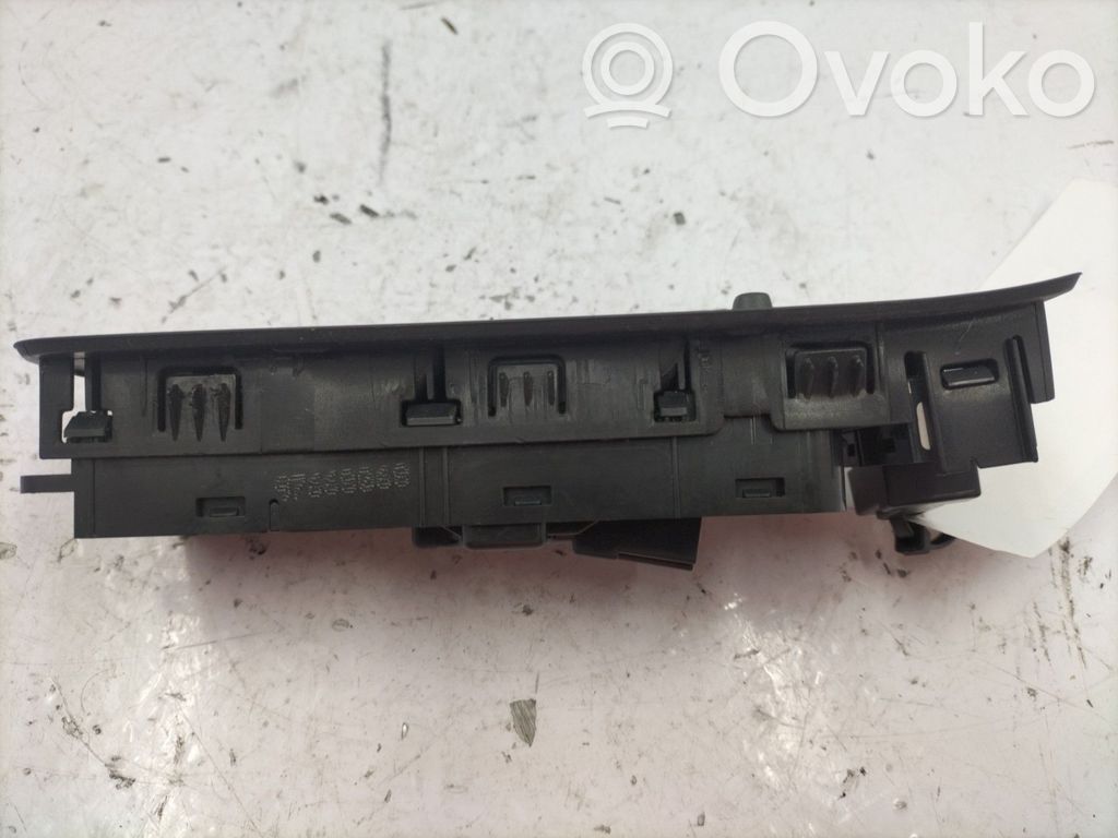 Comutator comandă geamuri electrice   31376496