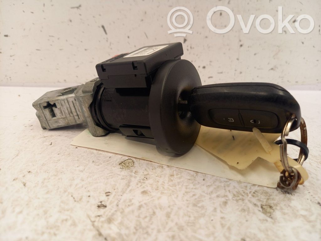 Dacia Duster Ignition lock 