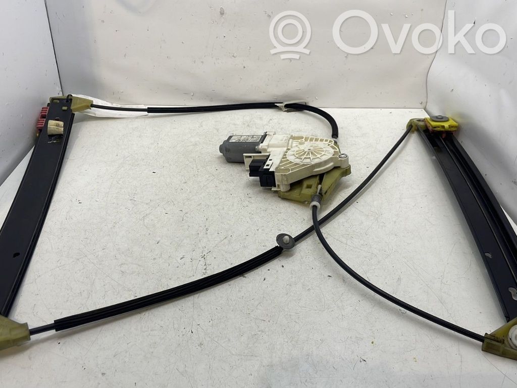 Audi A6 S6 C6 4F Alzacristalli della portiera anteriore con motorino 