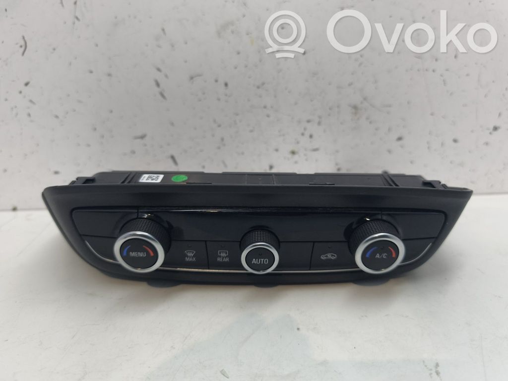 Opel Crossland X Panel klimatyzacji 