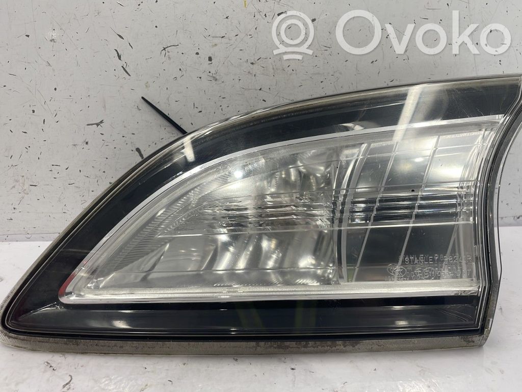 Mazda 3 II Lampy tylnej klapy bagażnika 