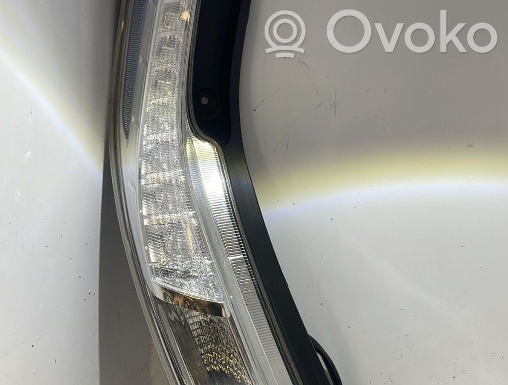 Nissan Leaf I (ZE0) Lampă spate în caroserie