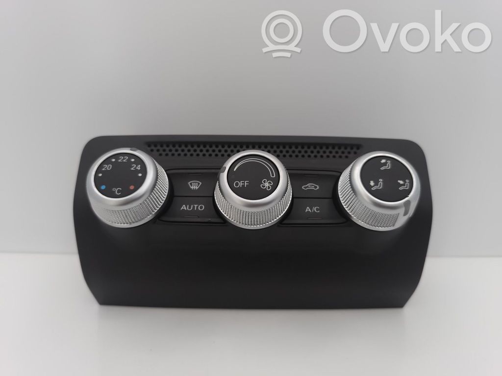 Audi A1 Climate control unit 