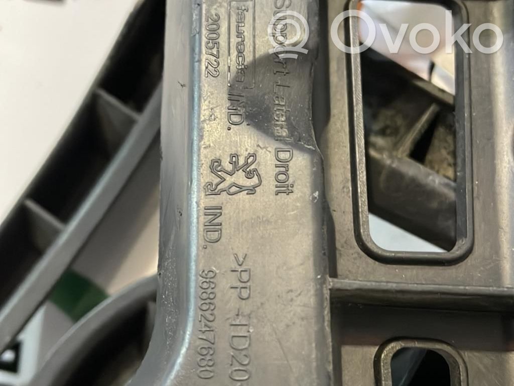 Peugeot 5008 Support de pare-chocs arrière