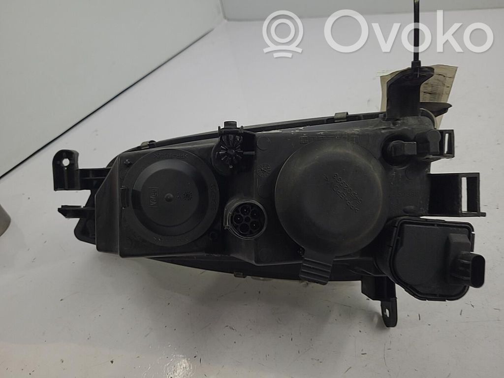 Scheinwerfer   90512320