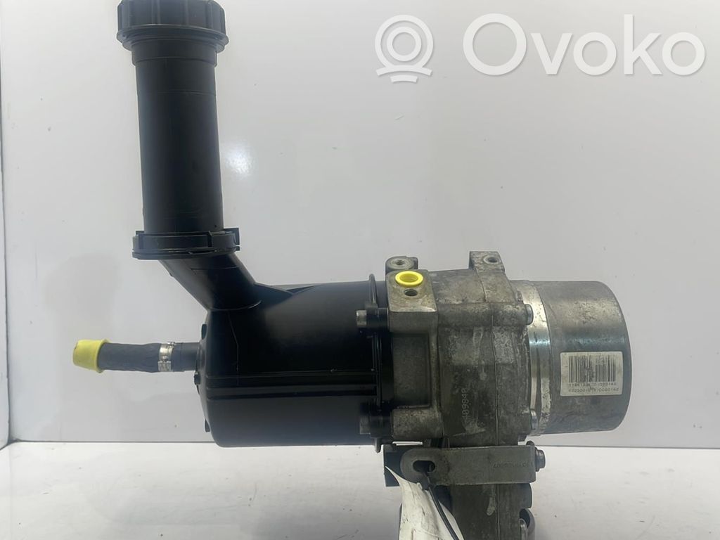 Citroen C4 I Ohjaustehostimen pumppu 