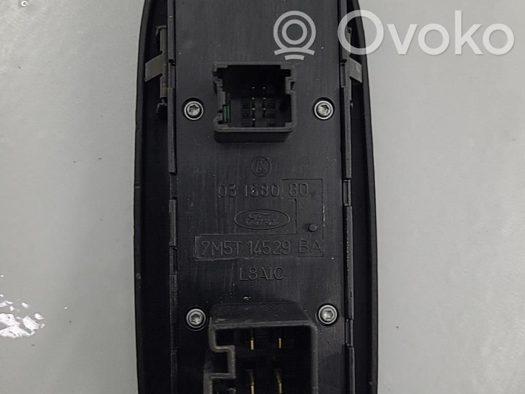 Electric window control switch   1471922