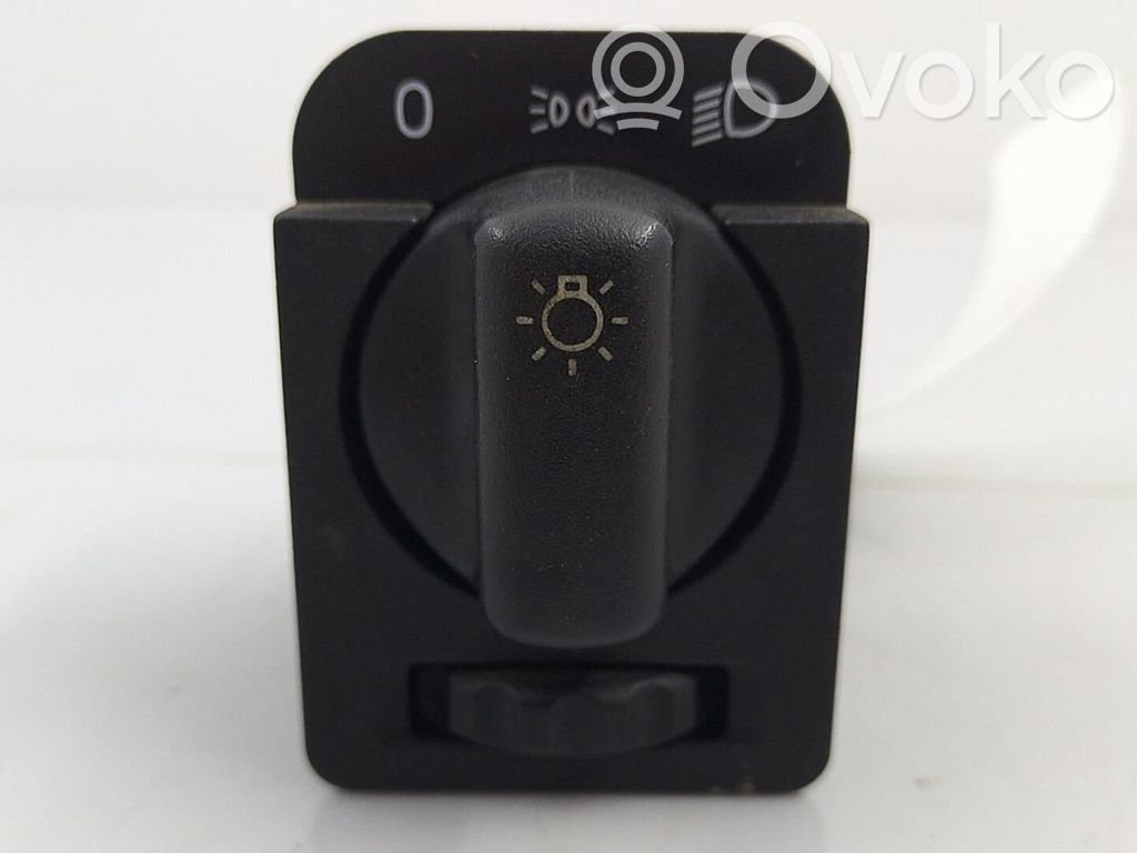 Light switch   90346276