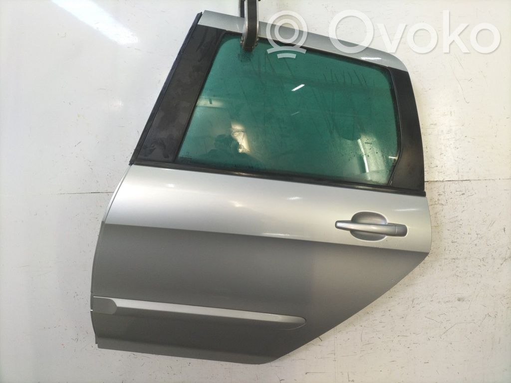 Takaovi   9006R8