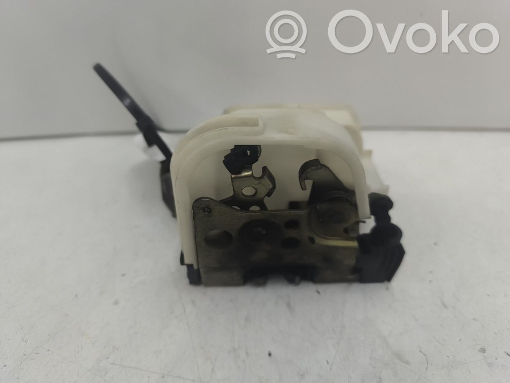 Fiat Punto (176) Zamek drzwi przednich 