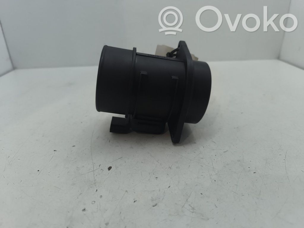 Nissan Qashqai Przepływomierz masowy powietrza MAF 