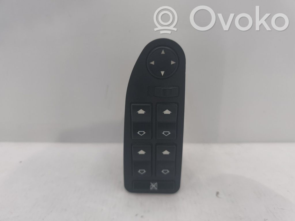 Electric window control switch   8380646