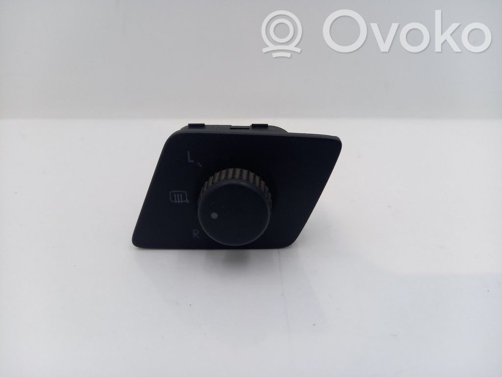 Volkswagen Polo Interruptor del espejo lateral 