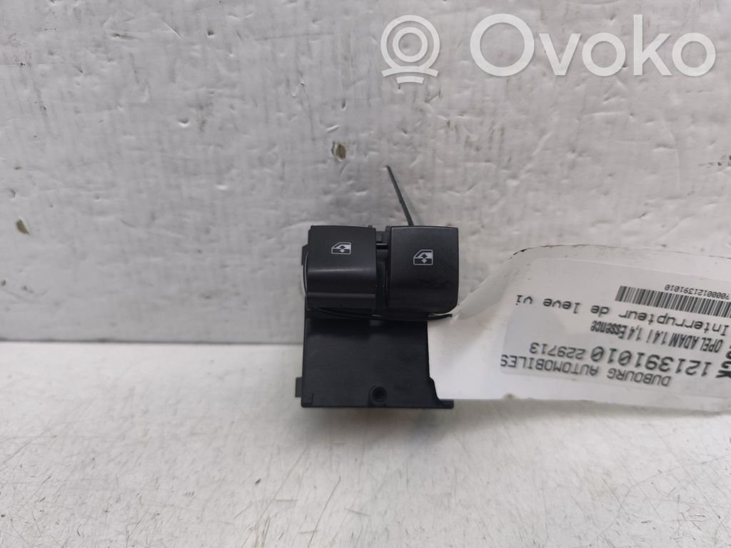 Electric window control switch   13360335