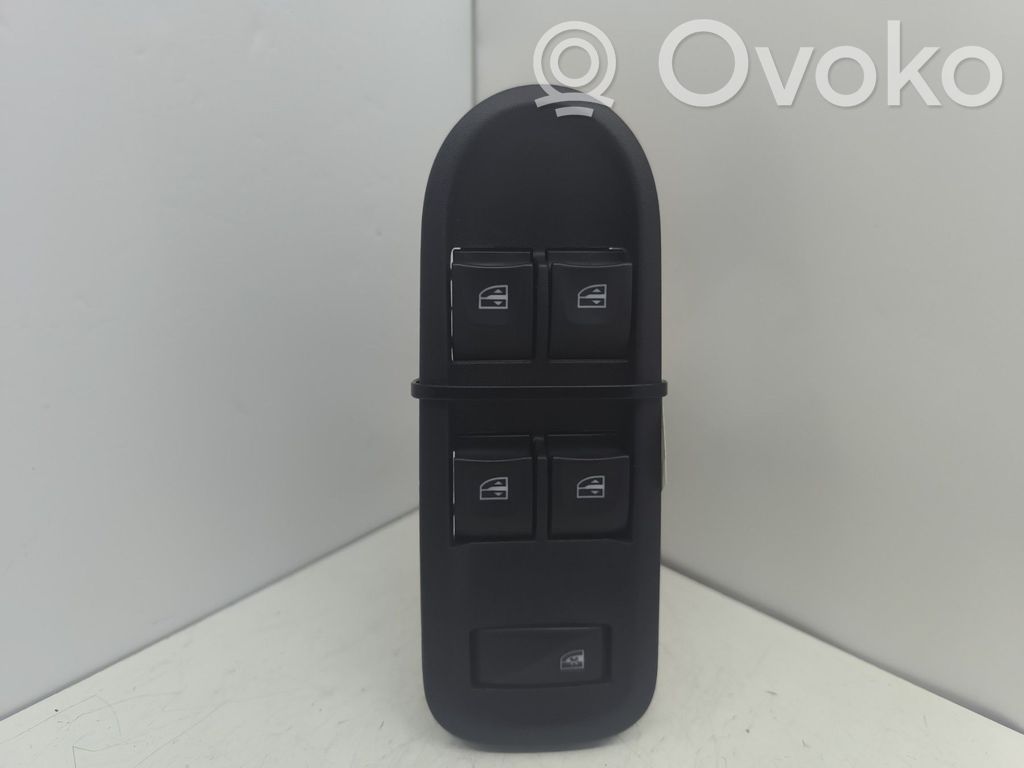 Electric window control switch   254217475R