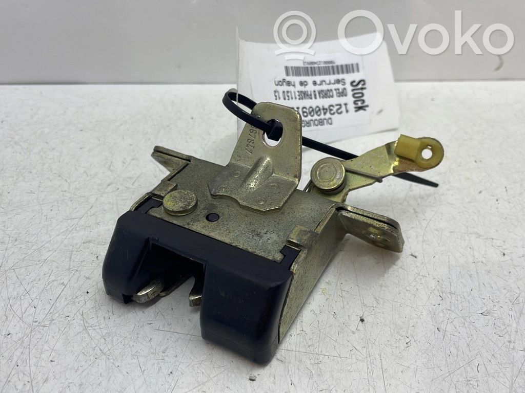 Opel Corsa B Tailgate/trunk/boot lock/catch/latch 
