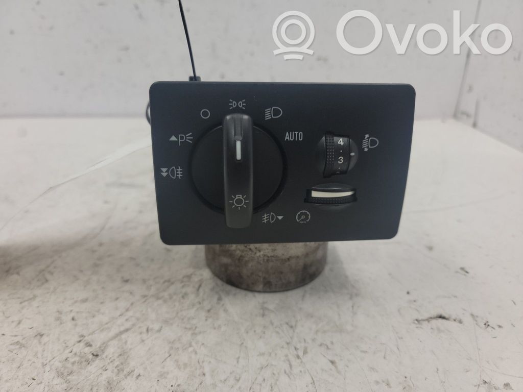 Ford Focus Light switch 