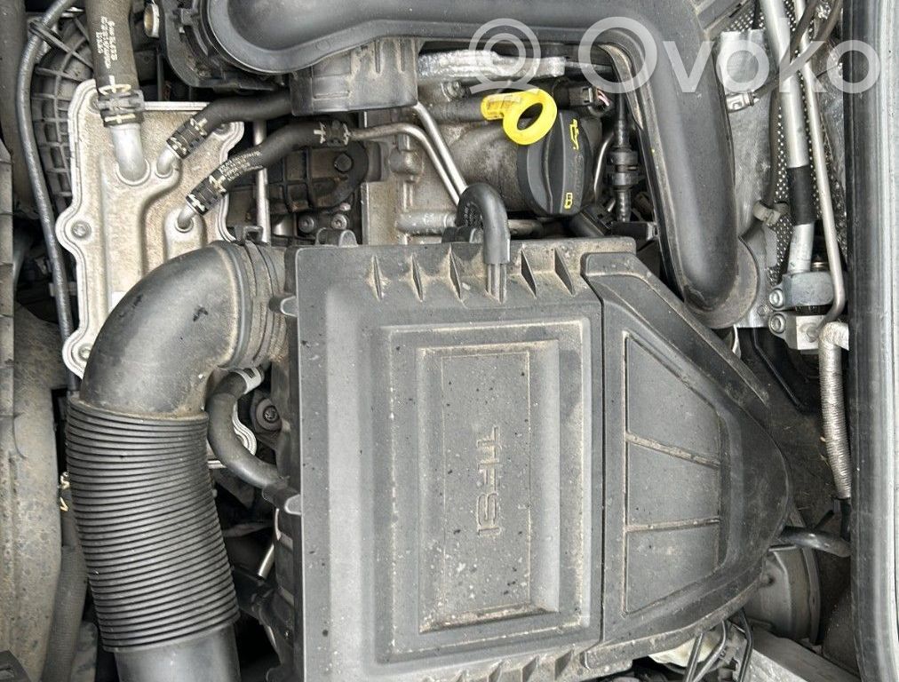 Двигатель   04C100098D