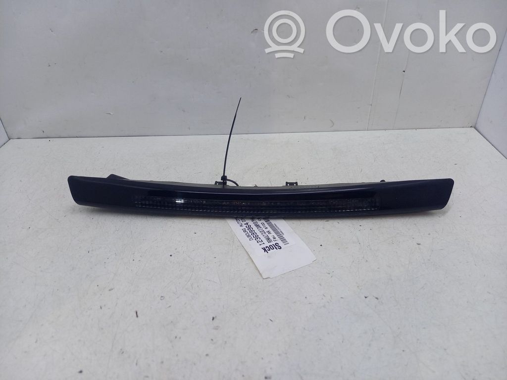 Renault Clio II Third/center stoplight 