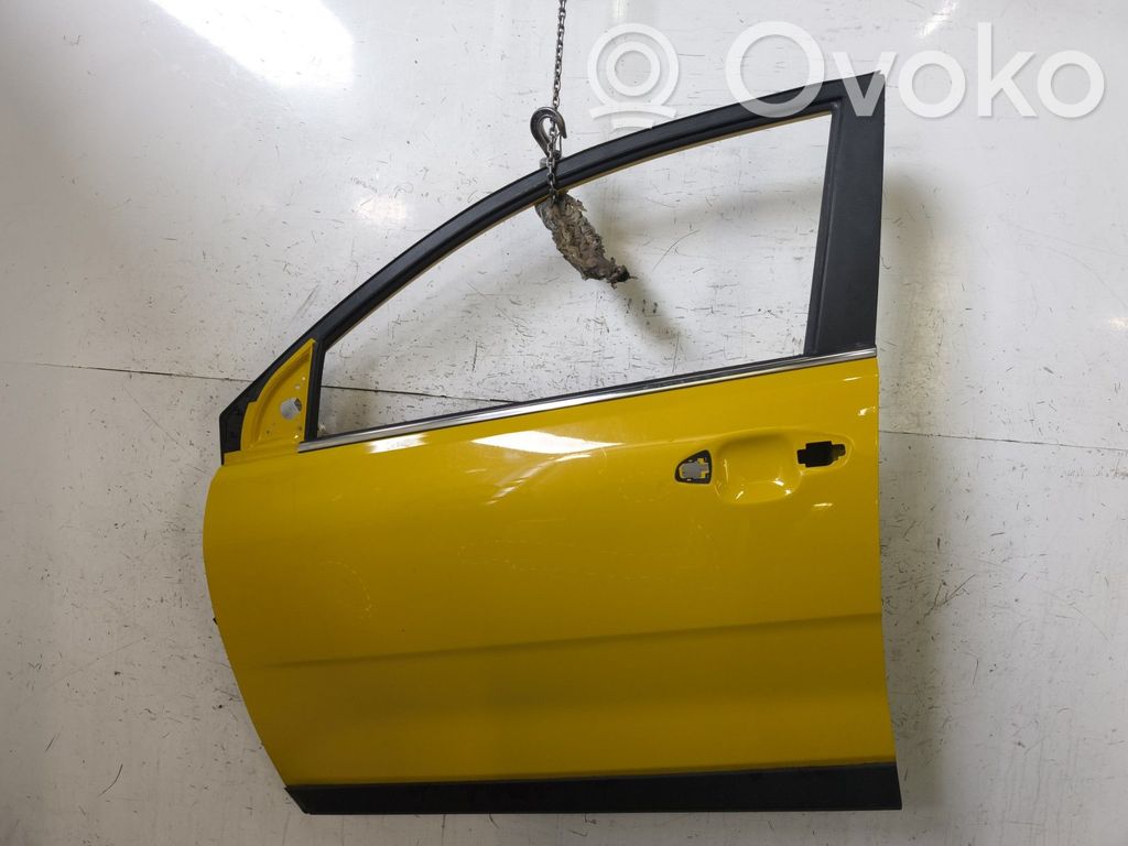 KIA Stonic Дверь 