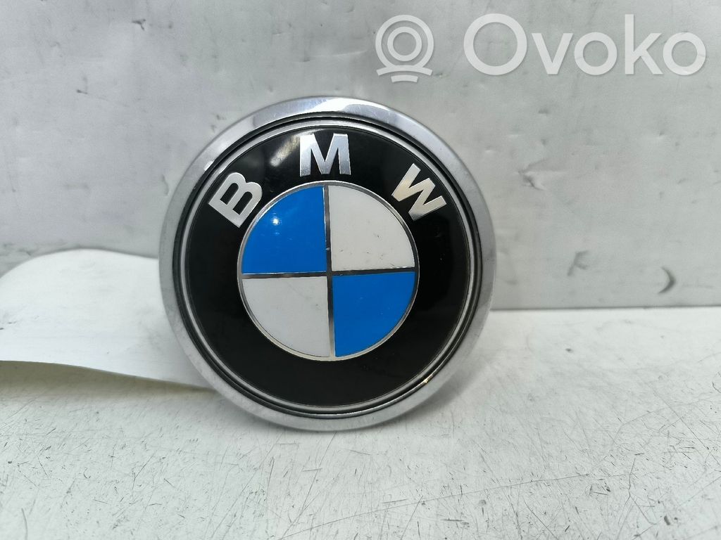 BMW 1 E81 E87 Tailgate opening switch 