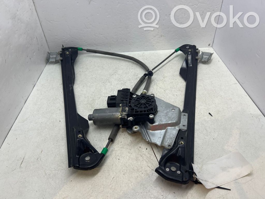 Ford Focus Macara ușă față cu motor 