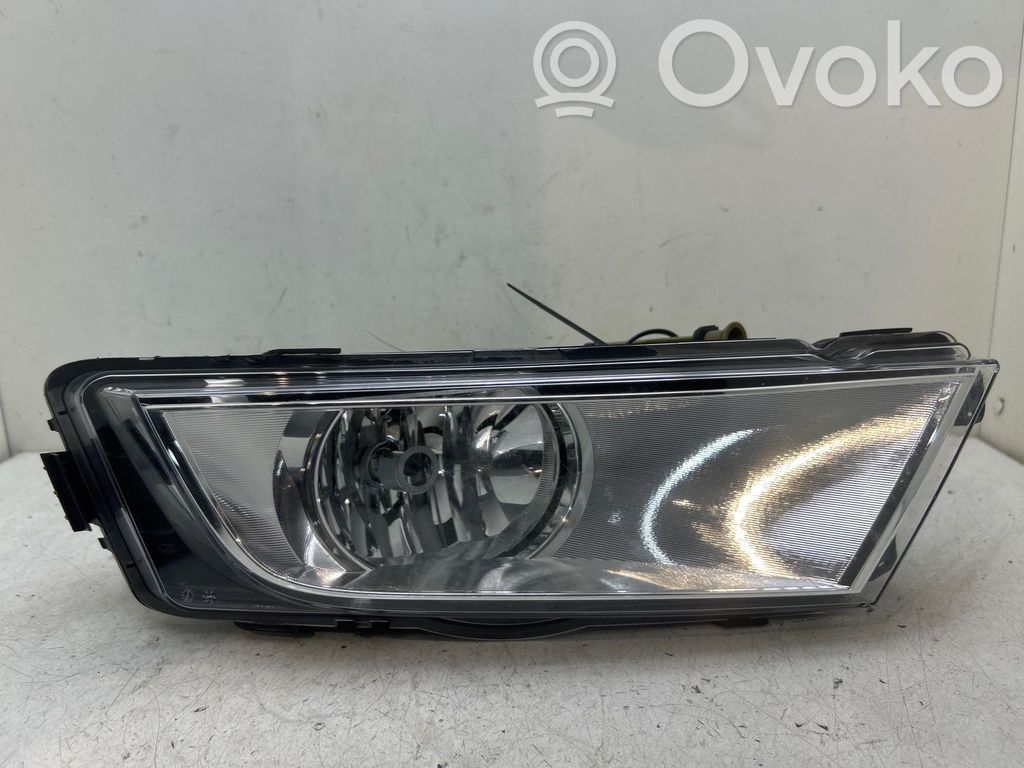 Skoda Octavia Mk3 (5E) Feu antibrouillard avant