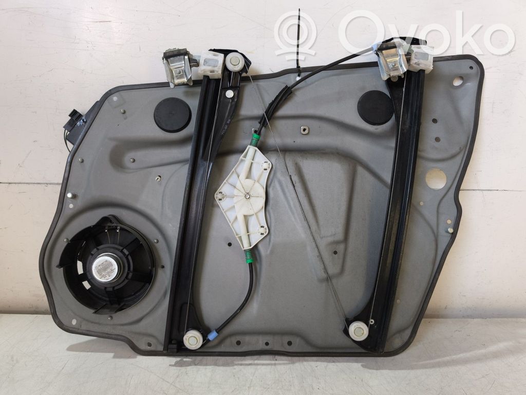 Mercedes-Benz B W245 Alzacristalli della portiera anteriore con motorino