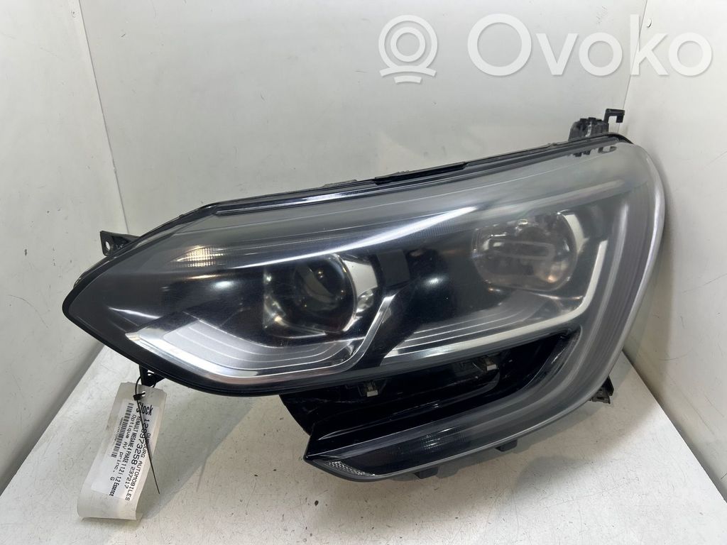 Renault Megane IV Phare frontale