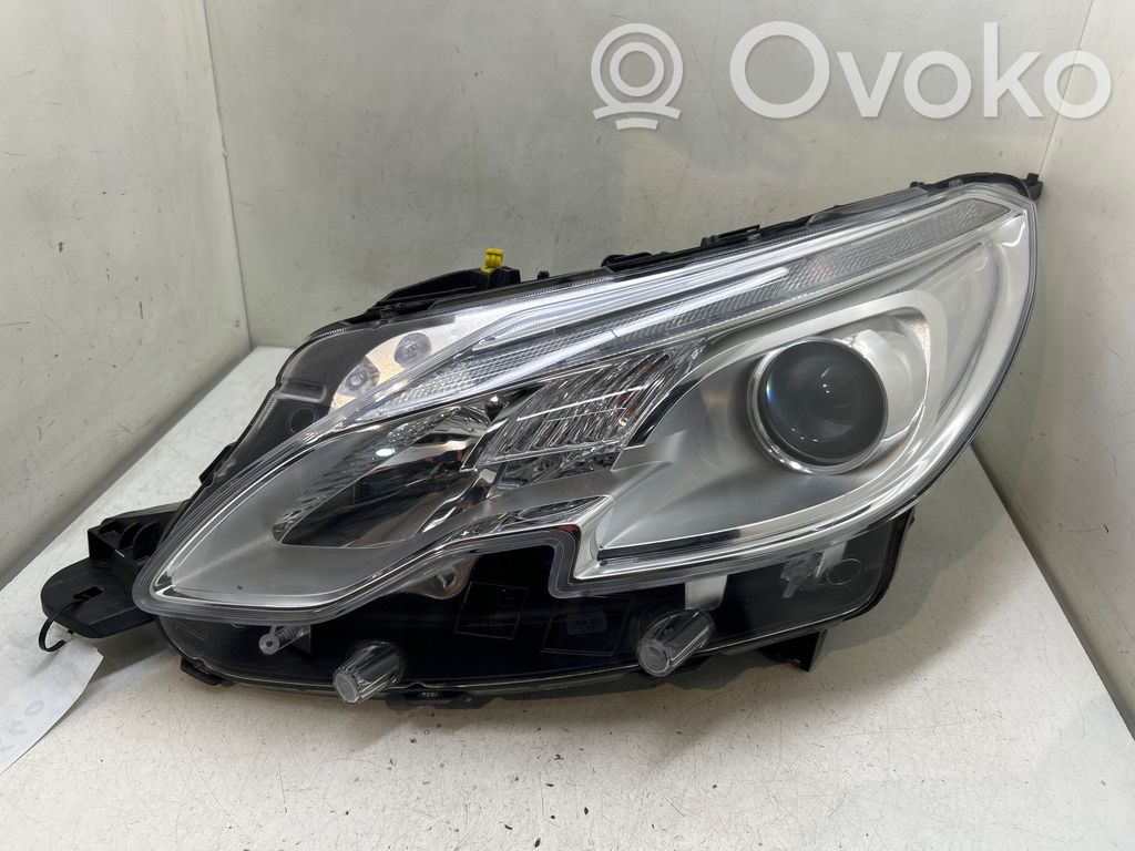 Peugeot 2008 I Scheinwerfer