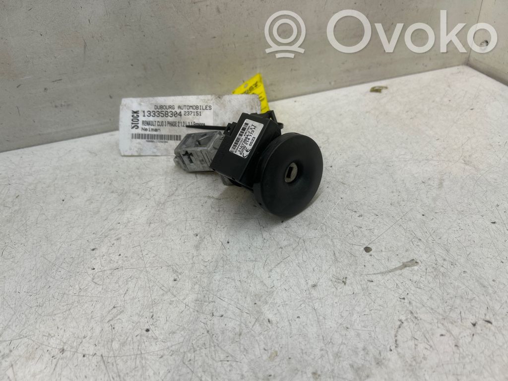 Renault Clio III Užvedimo spynelė 