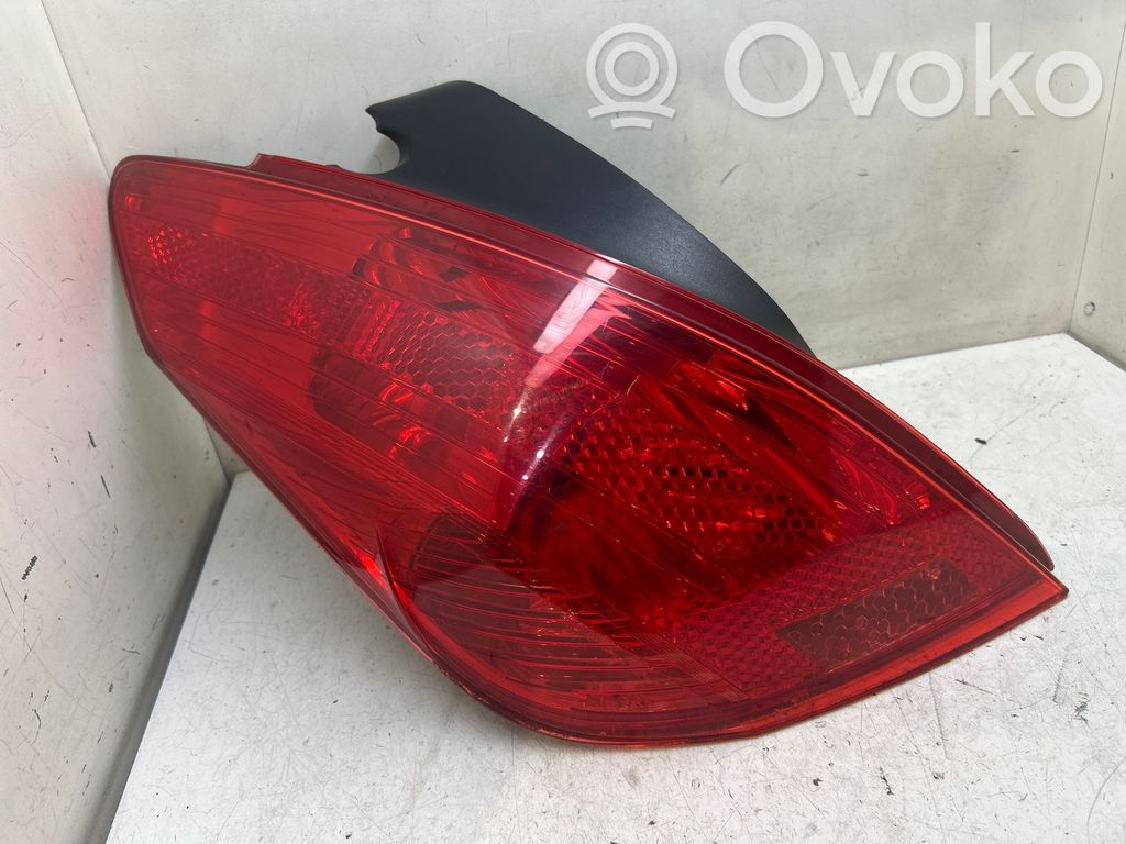 Peugeot 308 Lampă spate în caroserie 