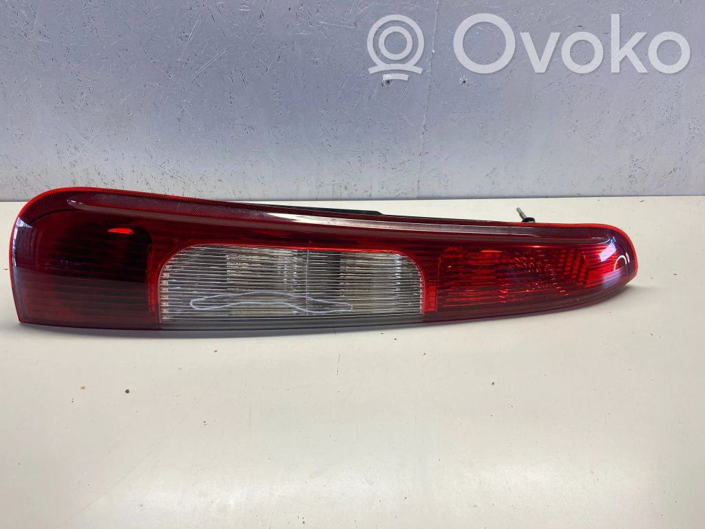 Ford C-MAX I Galinis žibintas kėbule 