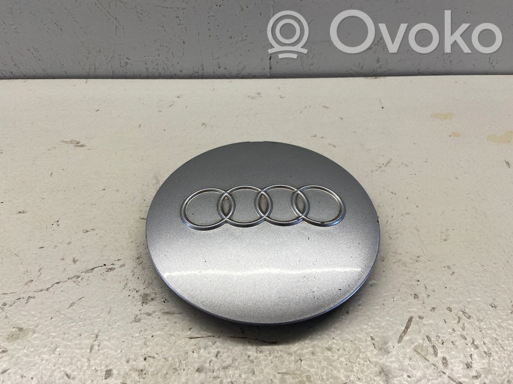 Audi A4 S4 B5 8D Tapacubos original de rueda 
