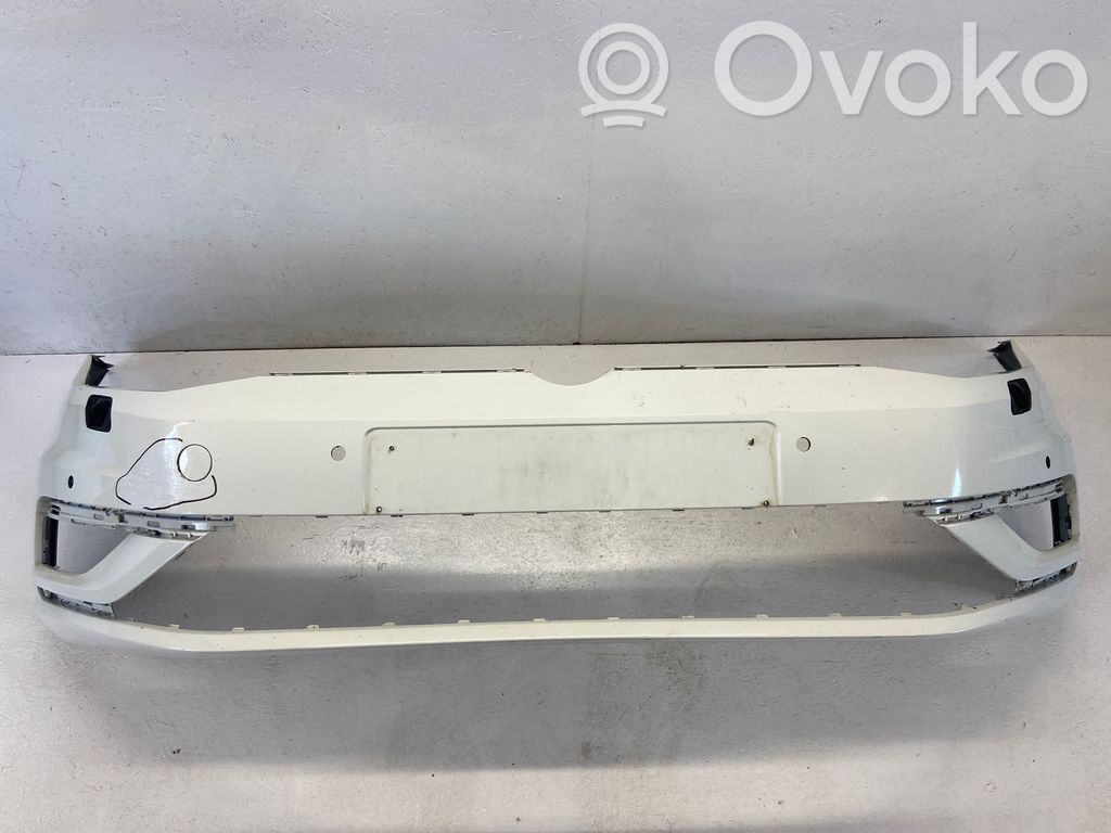 Volkswagen Golf VII Priekinis bamperis 