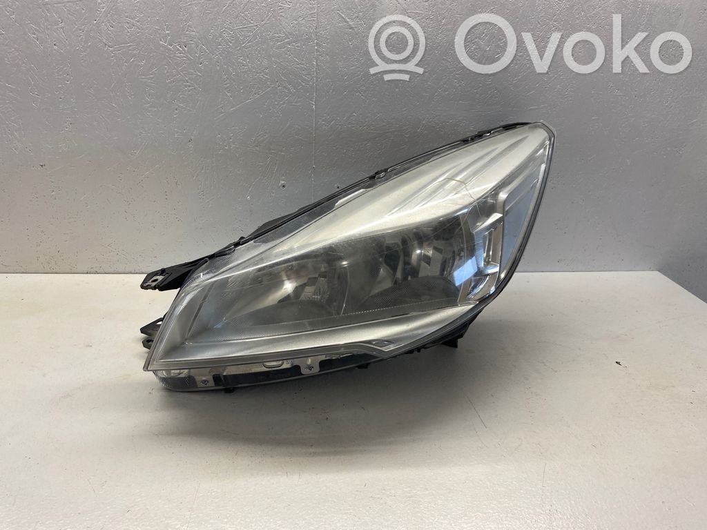 Ford Kuga II Headlight/headlamp 