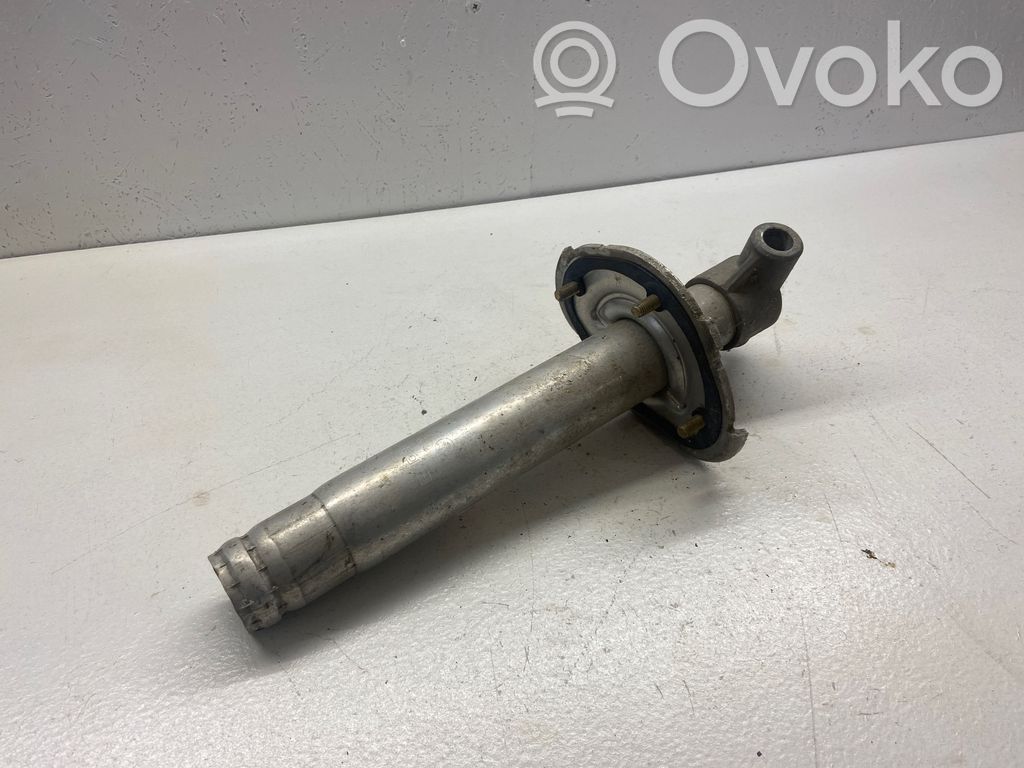 BMW 5 E39 Amortiguador del parachoques trasero 