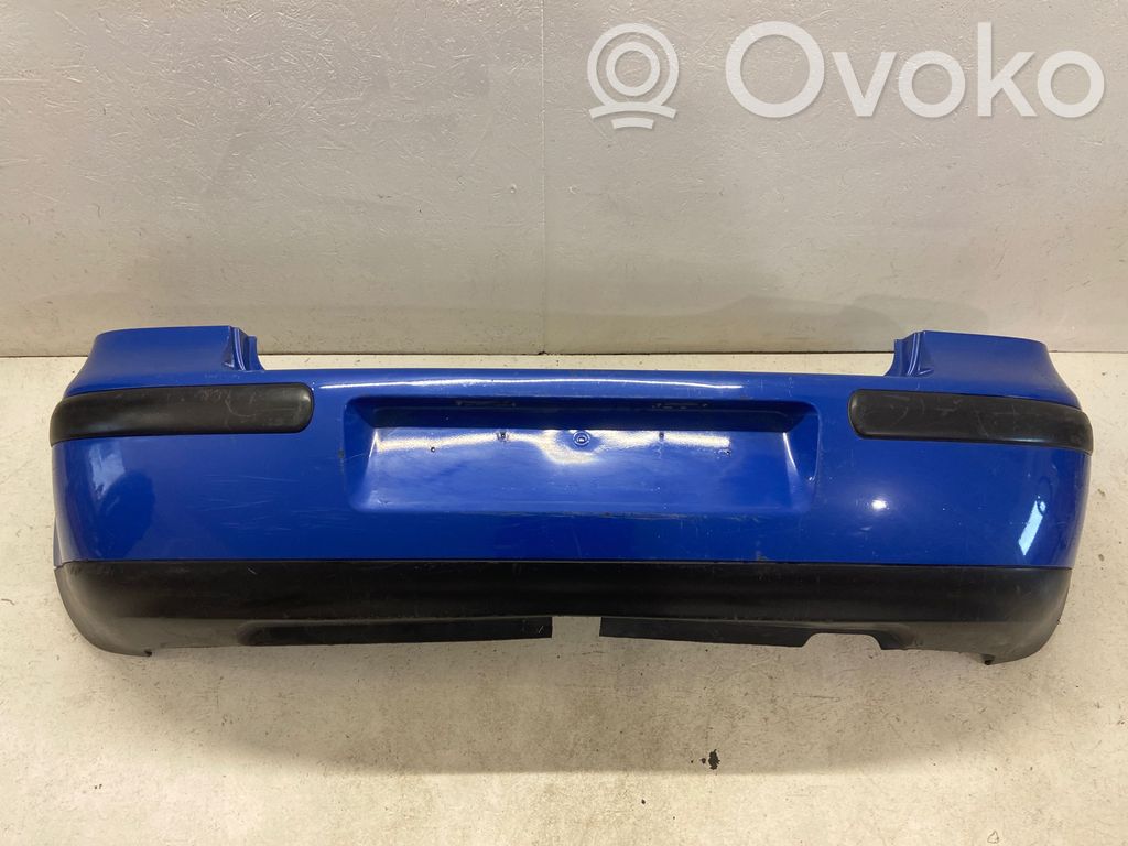 Volkswagen Golf IV Parachoques 