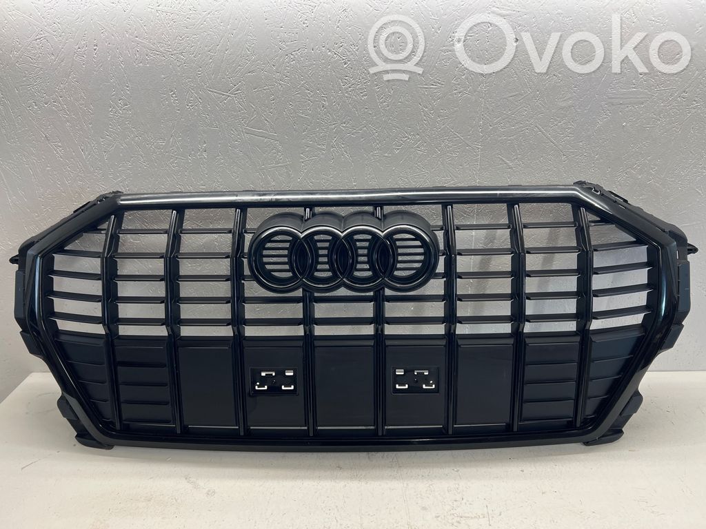Audi Q3 F3 Maskownica / Grill / Atrapa górna chłodnicy 