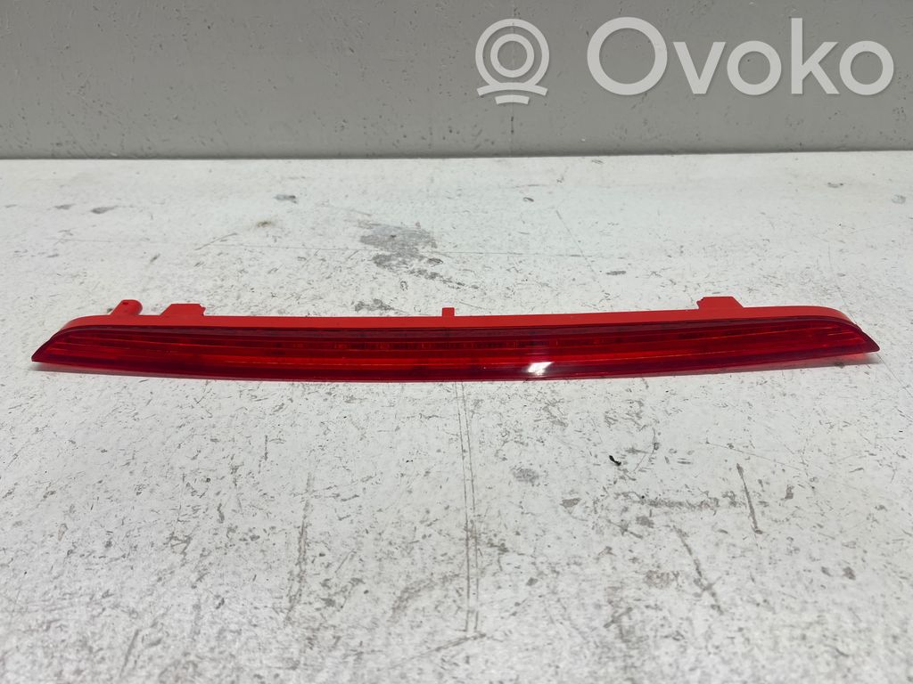 Audi Q2 - Third/center stoplight 