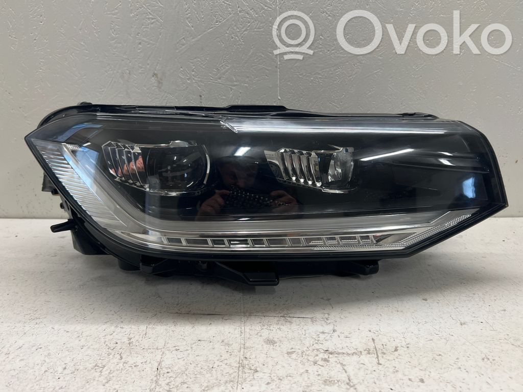 Volkswagen T-Cross Lampa przednia 