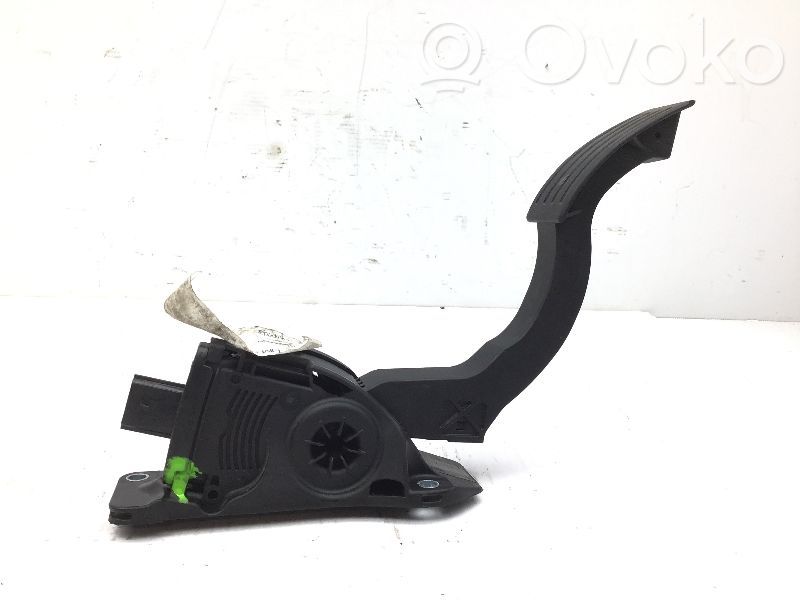 Accelerator throttle pedal   BV619F836AB