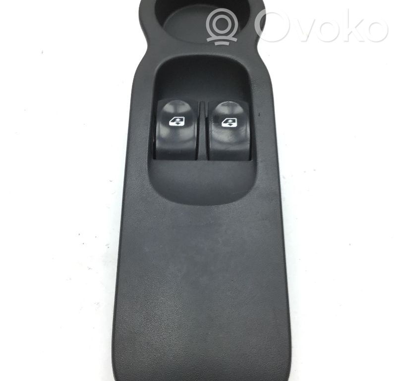 Electric window control switch   8200278438