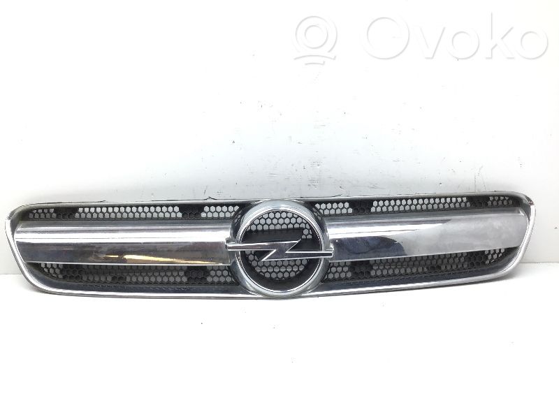 Opel Signum Etupuskurin ylempi jäähdytinsäleikkö 
