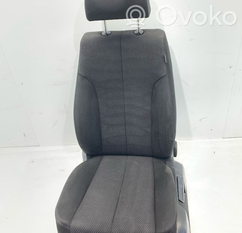 Volkswagen PASSAT B6 Fotel przedni kierowcy 