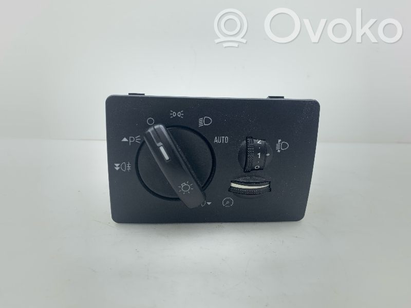 Light switch   7M5T13A024CA