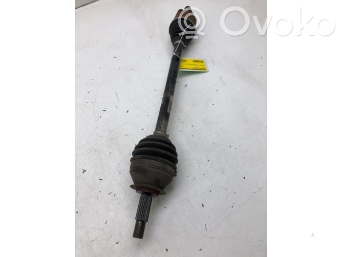 Etuvetoakseli   12E407762G