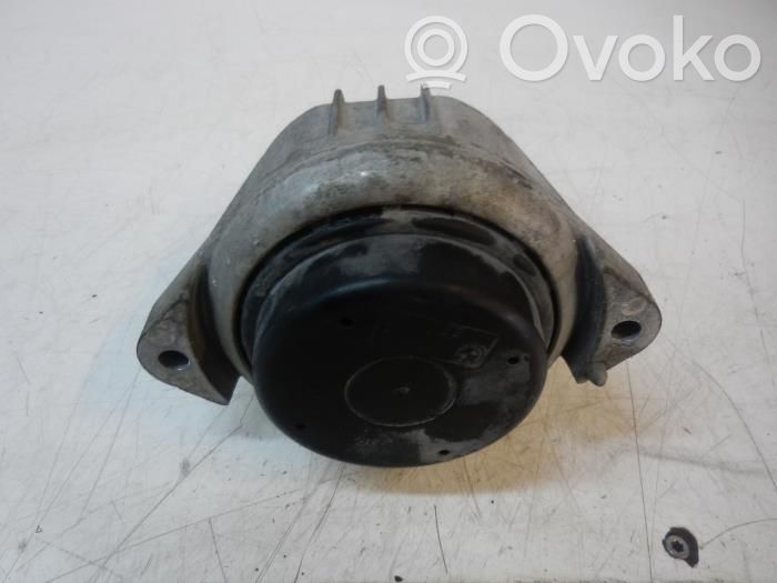 Engine mounting bracket   13981112
