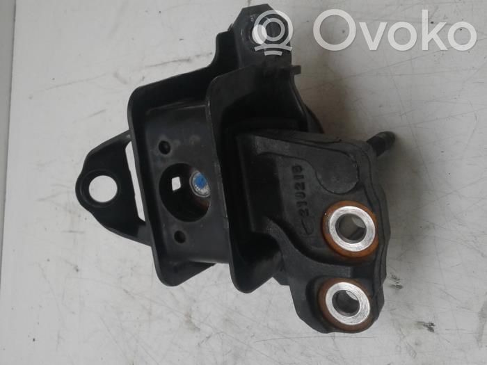 Engine mounting bracket   210215