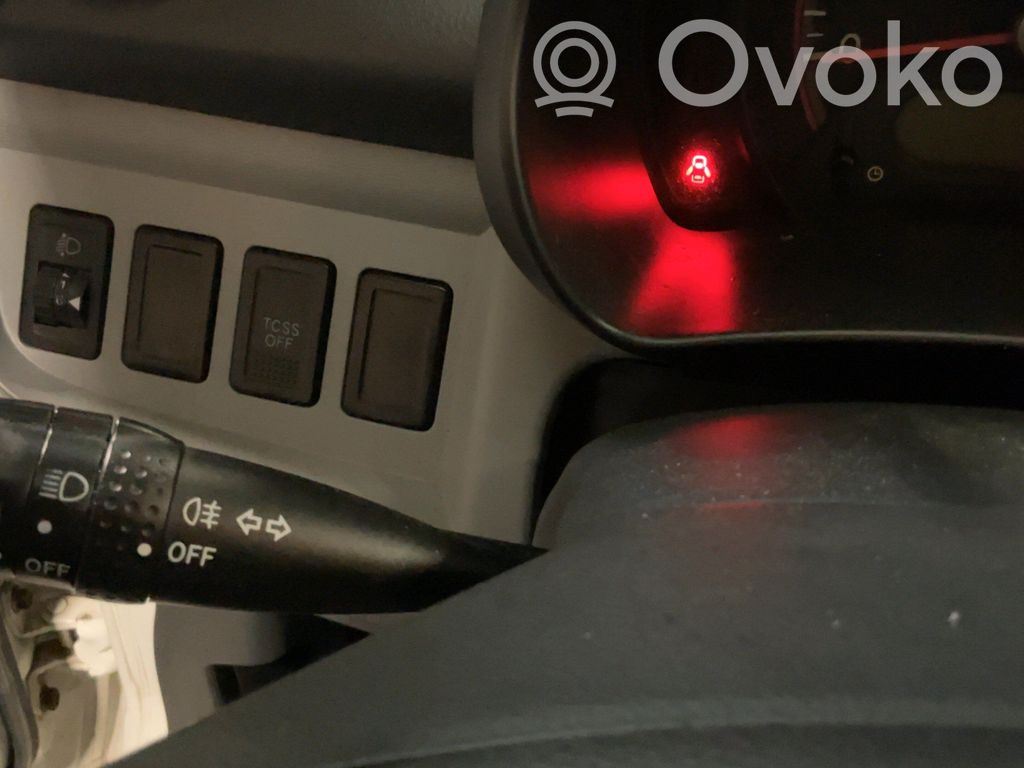Suzuki Alto Commodo, commande essuie-glace/phare 